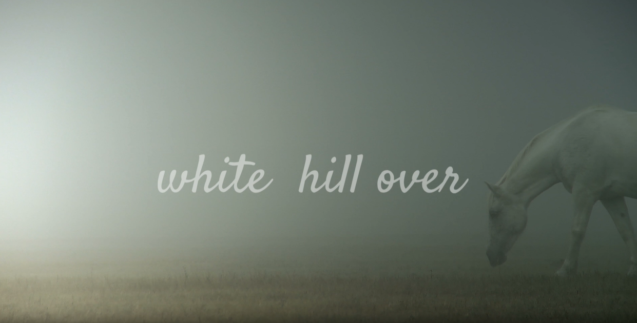 White hill over メイン画像